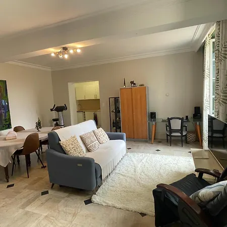 & Chateau Lagrange Les Tours