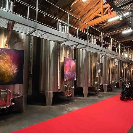 Vakantiehuis & Chateau Lagrange Les Tours