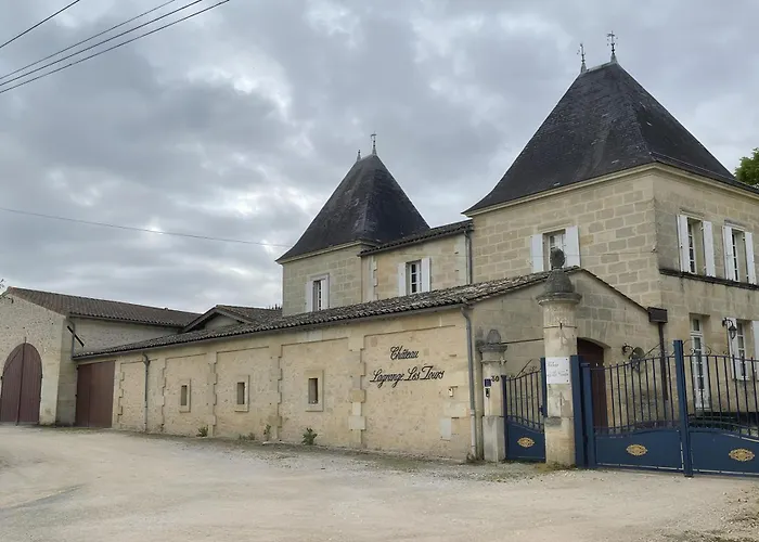 Gîte&spa Château Lagrange Les Tours Cubzac-les-Ponts